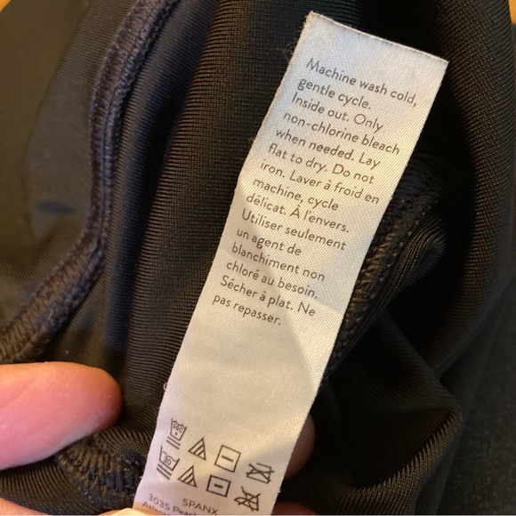 SPANX Black Faux Leather Leggings Women’s Size Medium Mid Rise Preowned - Picture 8 of 10